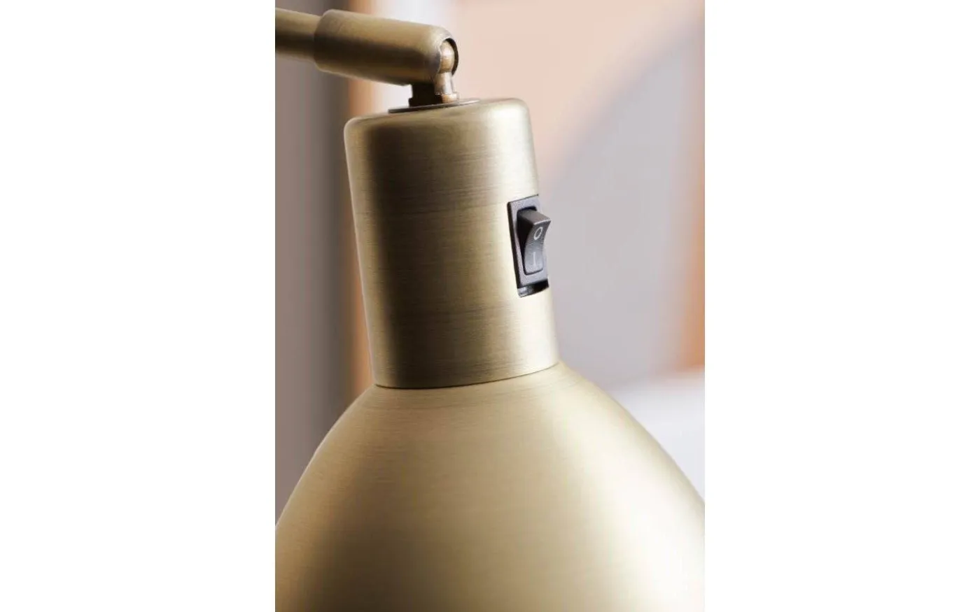 Angora Golvlampa 150cm Antikmässing