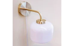 Arp Vägglampa Opal/Mässing