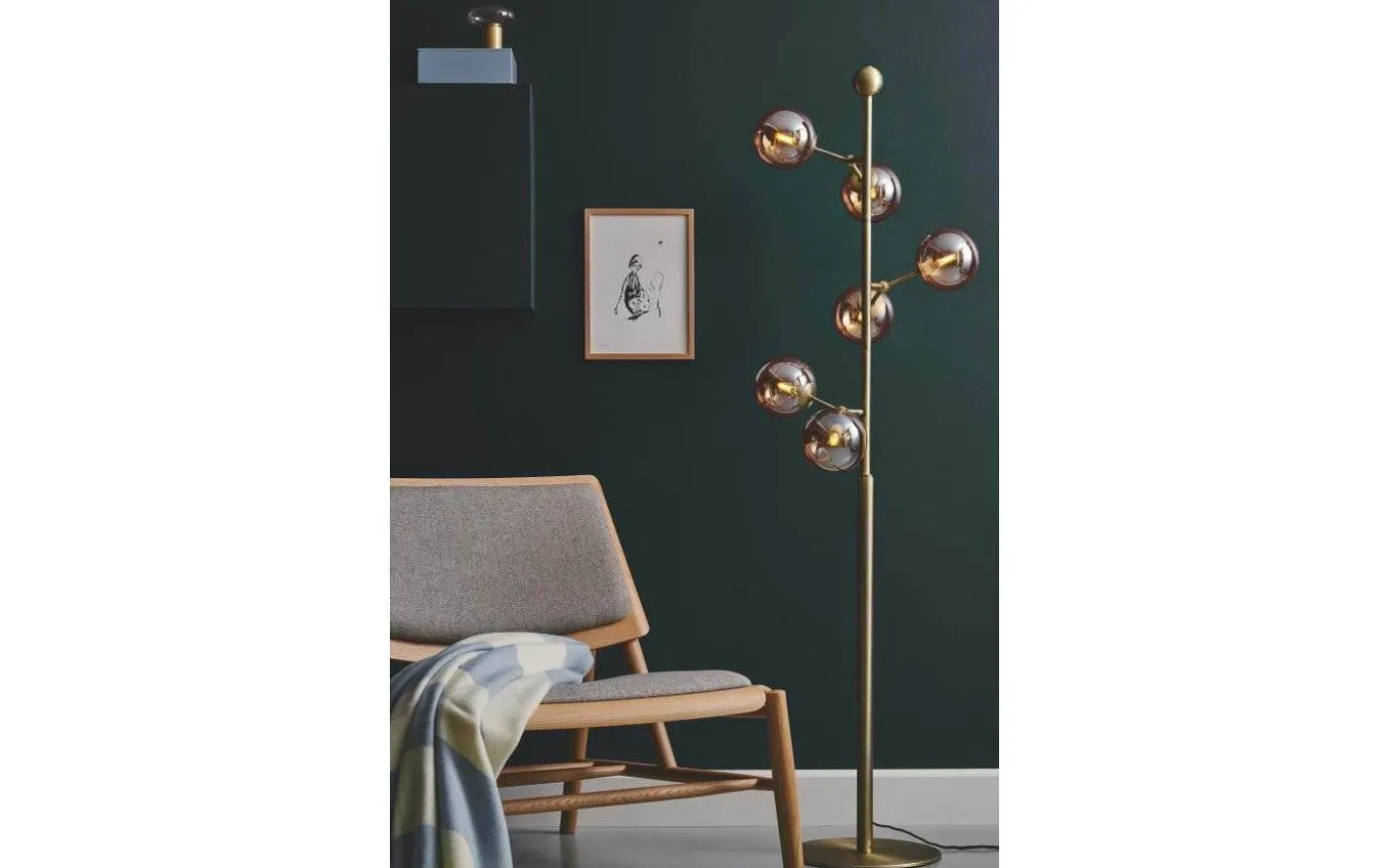 Atom Golvlampa 155cm Antik Mässing/Amber