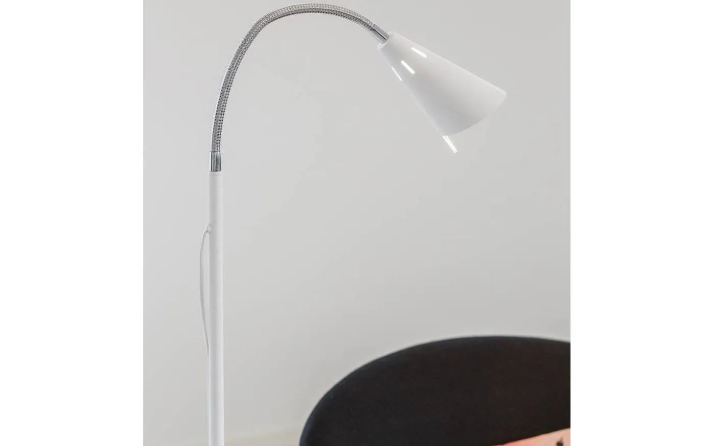 Best Golvlampa 140cm Sandvit