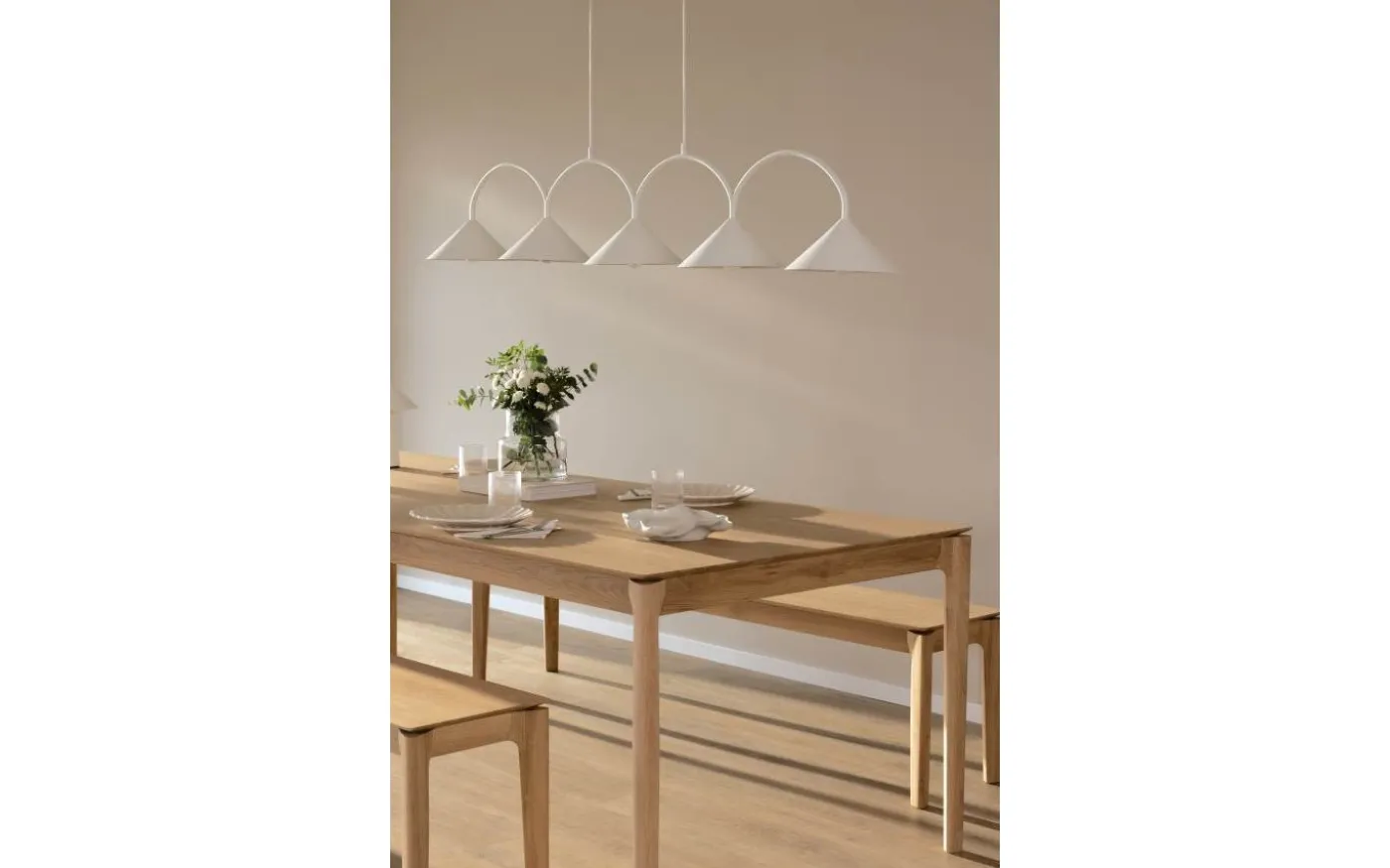 Curve Taklampa 165cm Vit