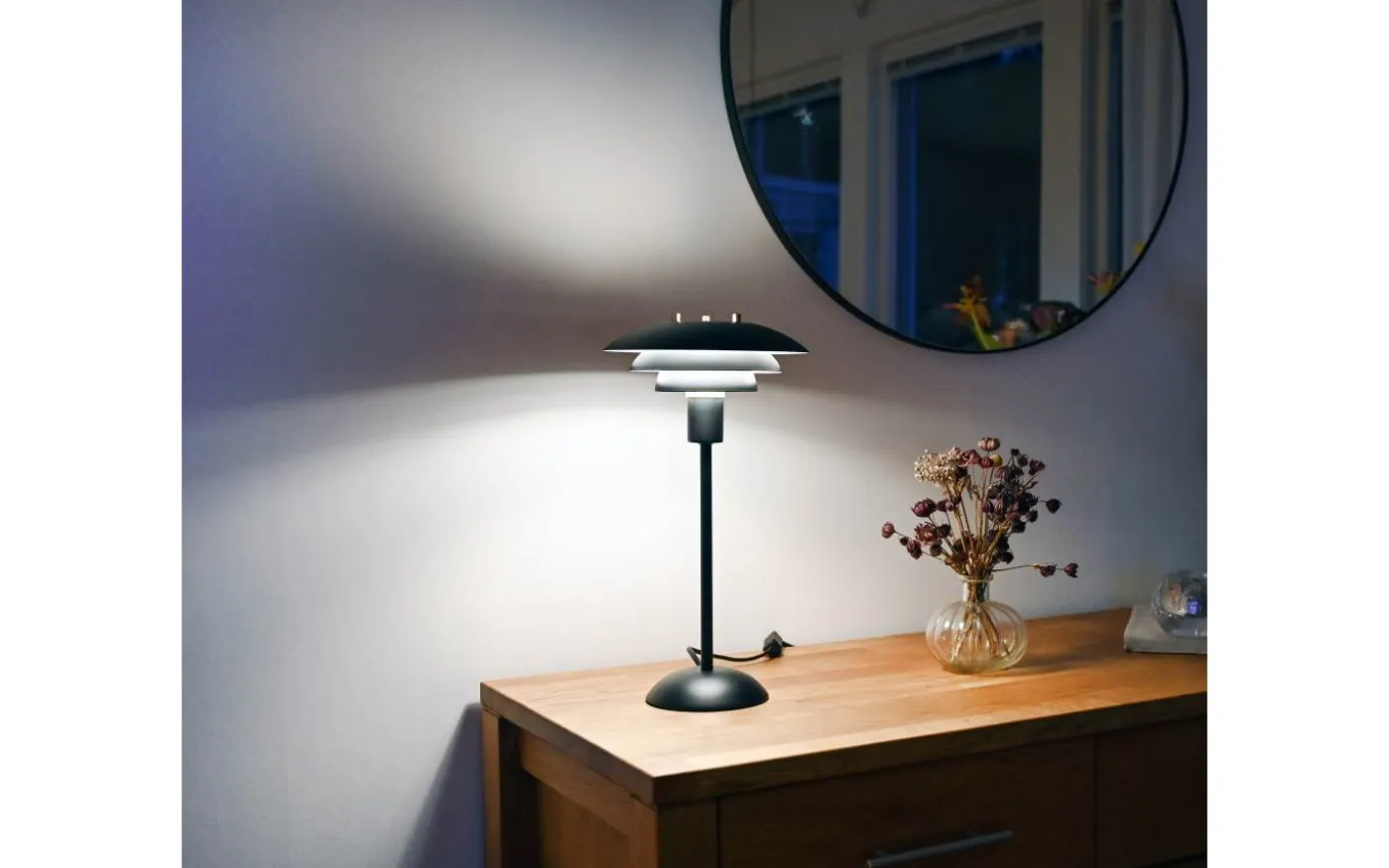 Epsilon Bordslampa 37cm Svart