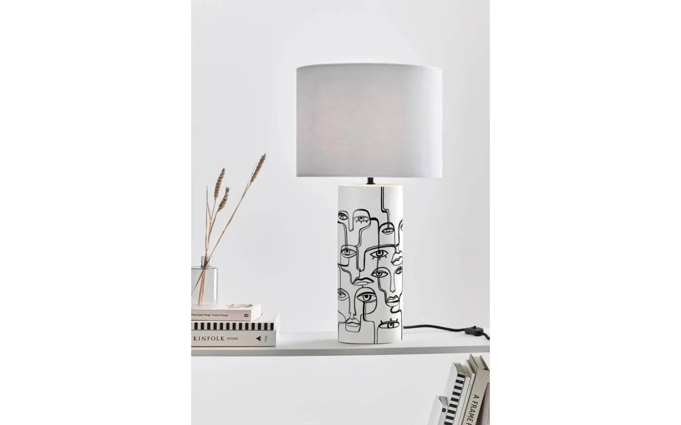 Family Bordslampa 62cm Vit/Svart