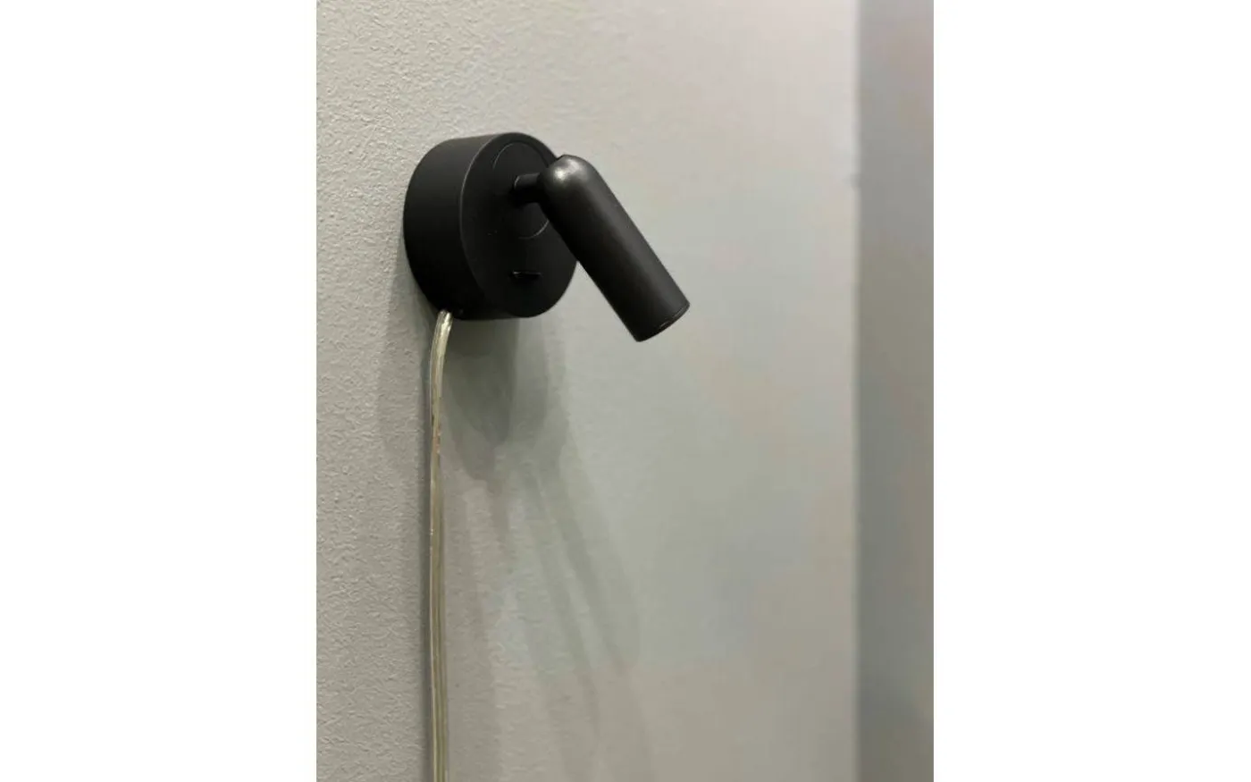 Fenja Vägglampa LED 3W 3000K Svart