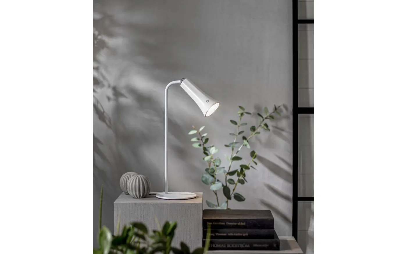 Functional Uppladdningsbar Bordslampa 3-in-1 Vit