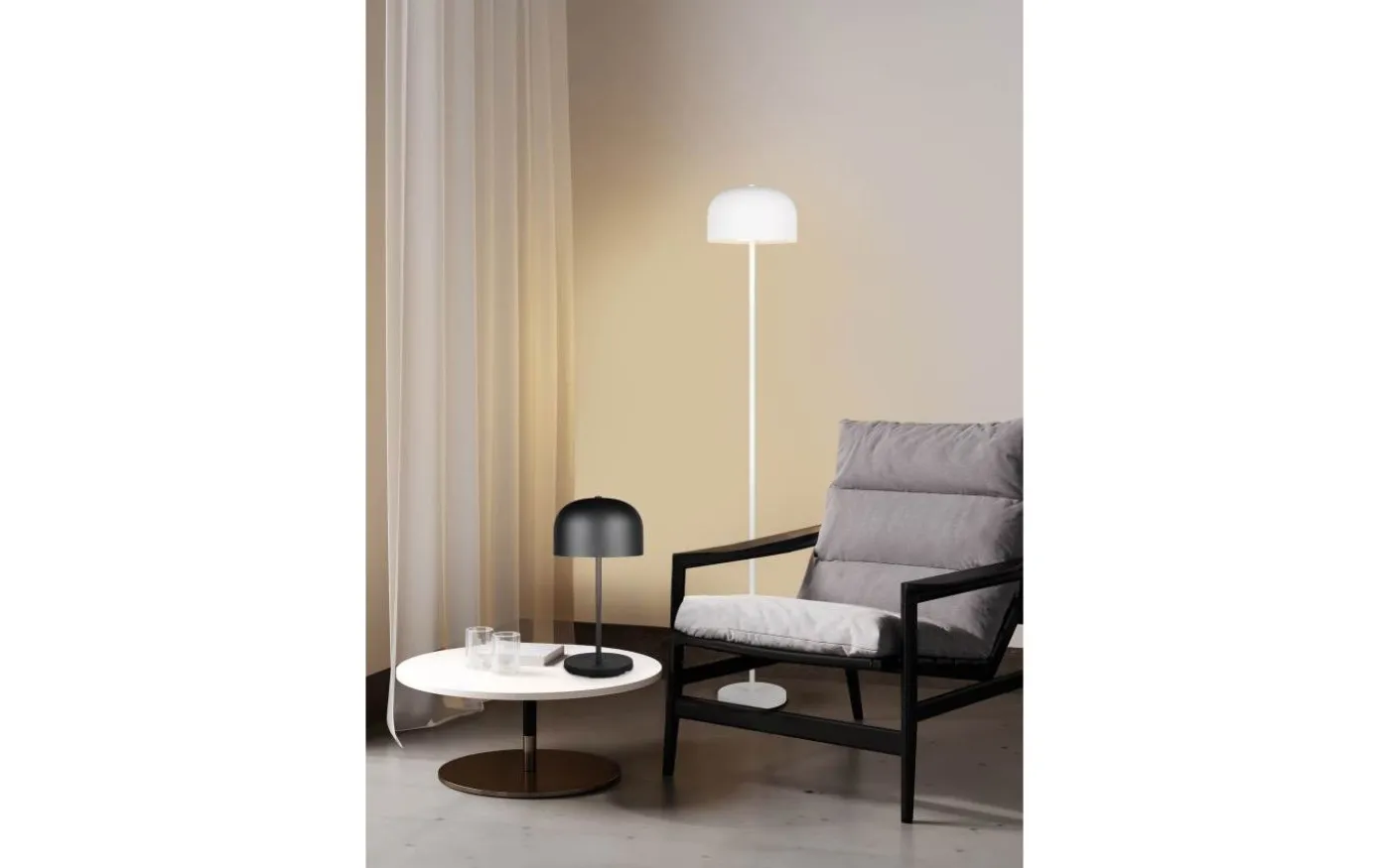 Jeff Golvlampa LED mattvit uppladdningsbar
