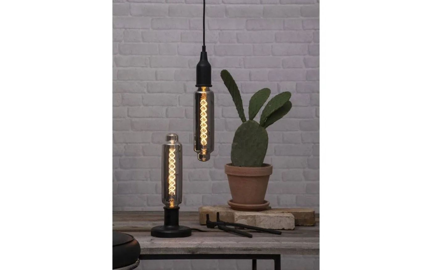 Jojo Bordslampa 10cm Svart