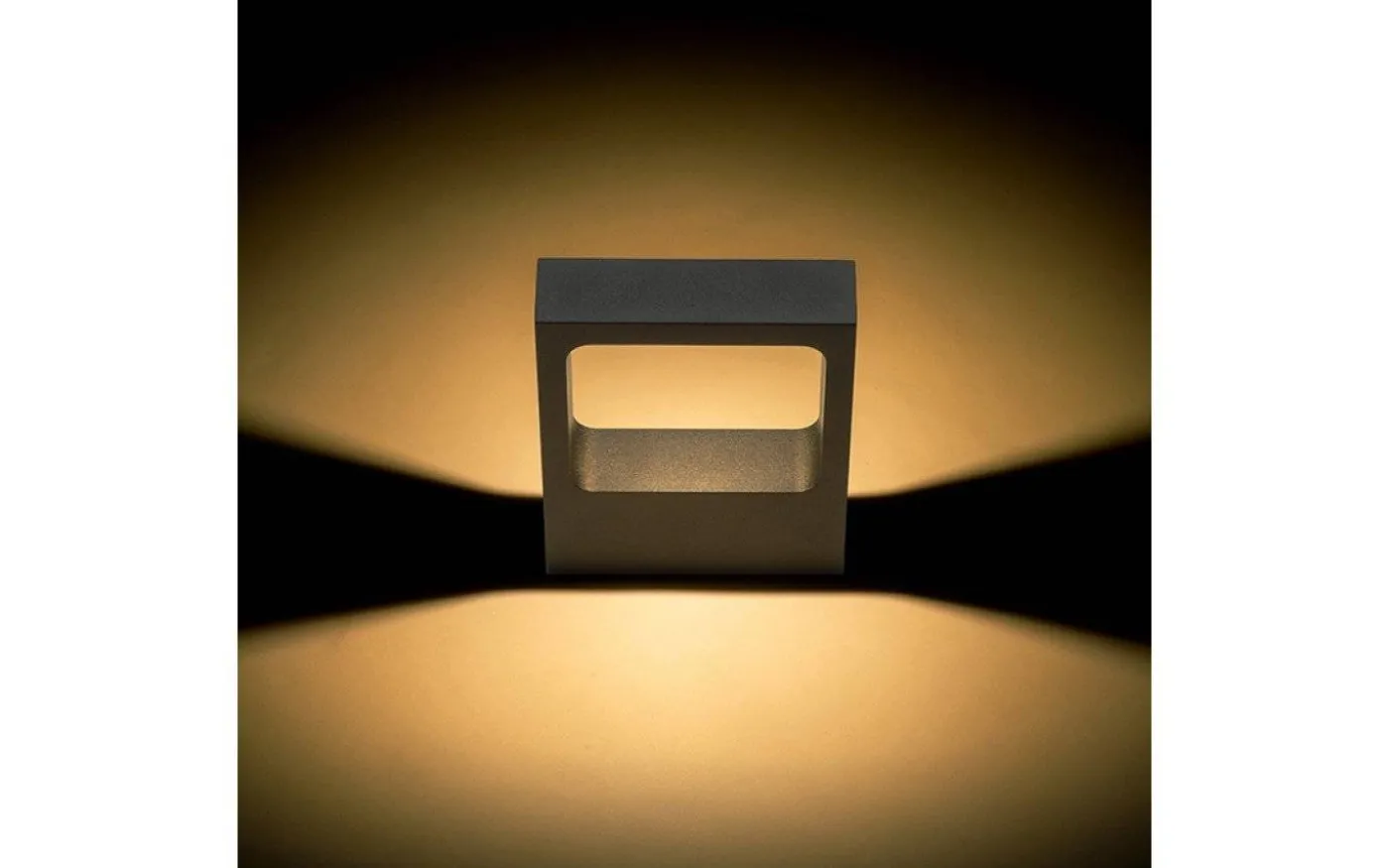 Lea Vägglampa Svart LED 6W 3000K