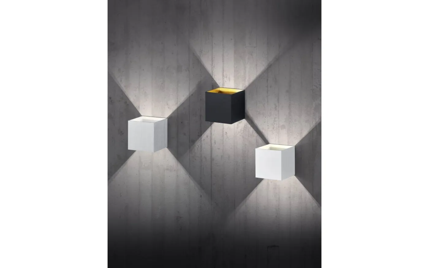 Louis Vägglampa LED matt svart/guld