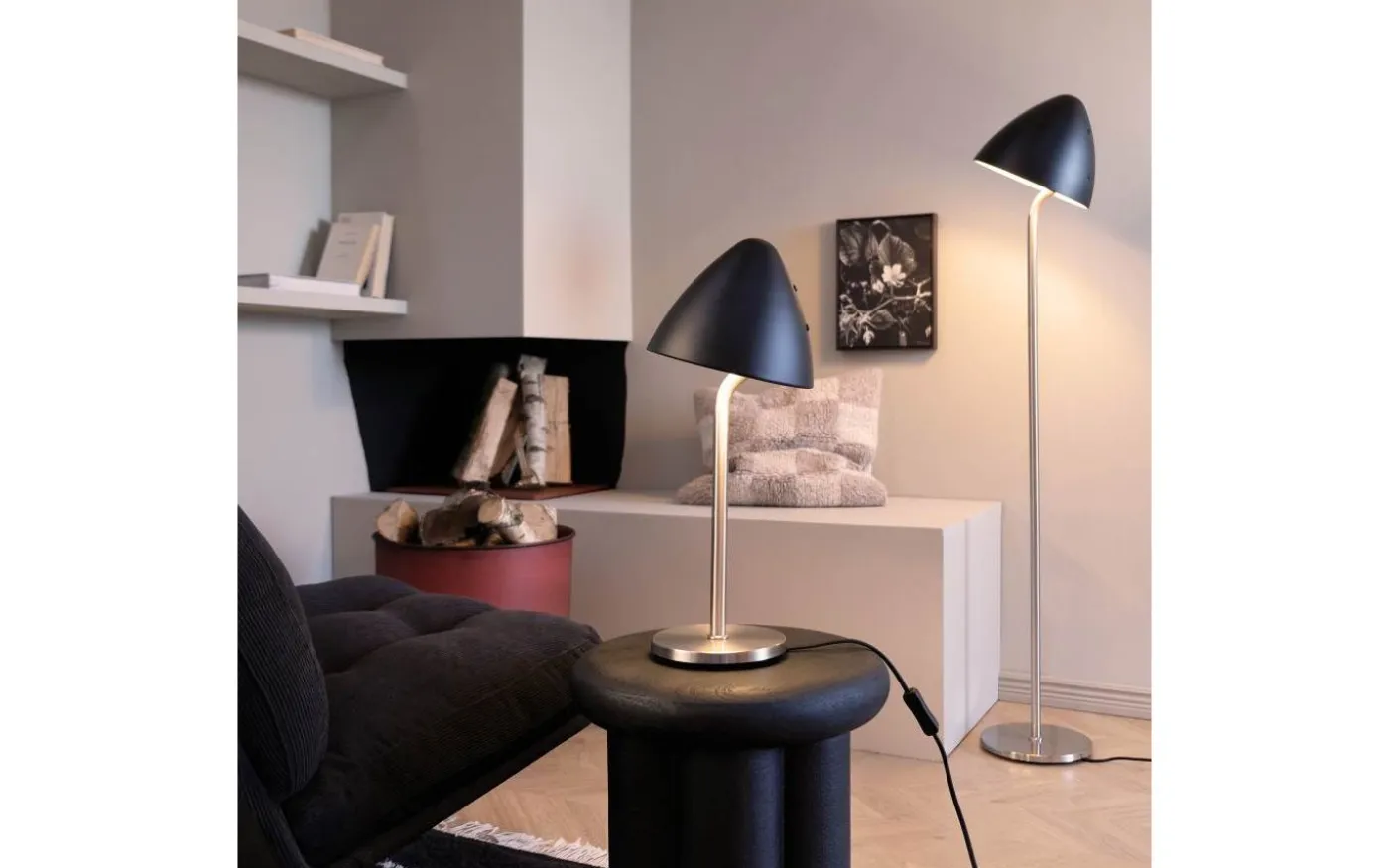 Oulu Bordslampa 47cm Svart/Borstad Stål