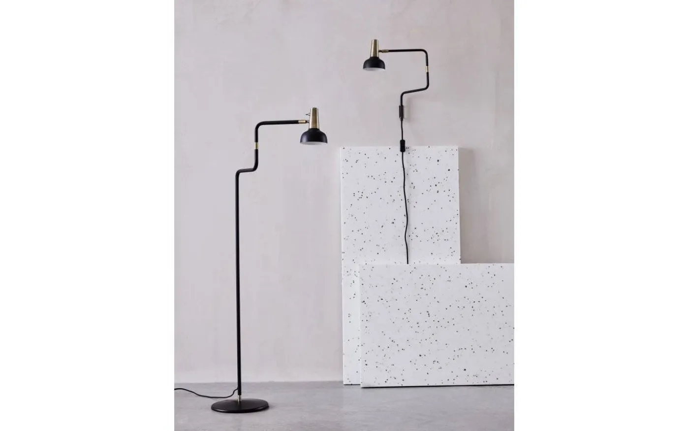 Ray Golvlampa 127cm Svart/Mässing