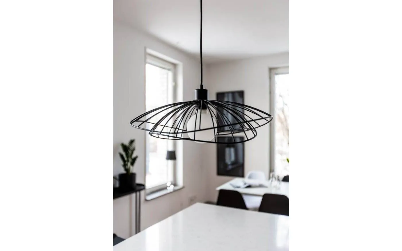 Ray Taklampa Svart 45cm