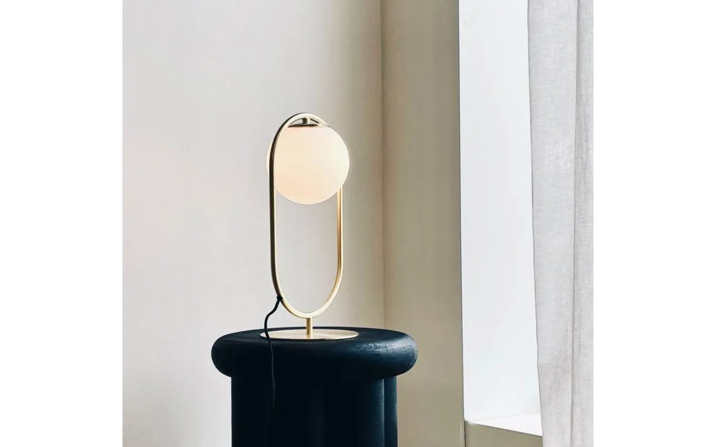 Reims Bordslampa 40cm Opal/Mässing