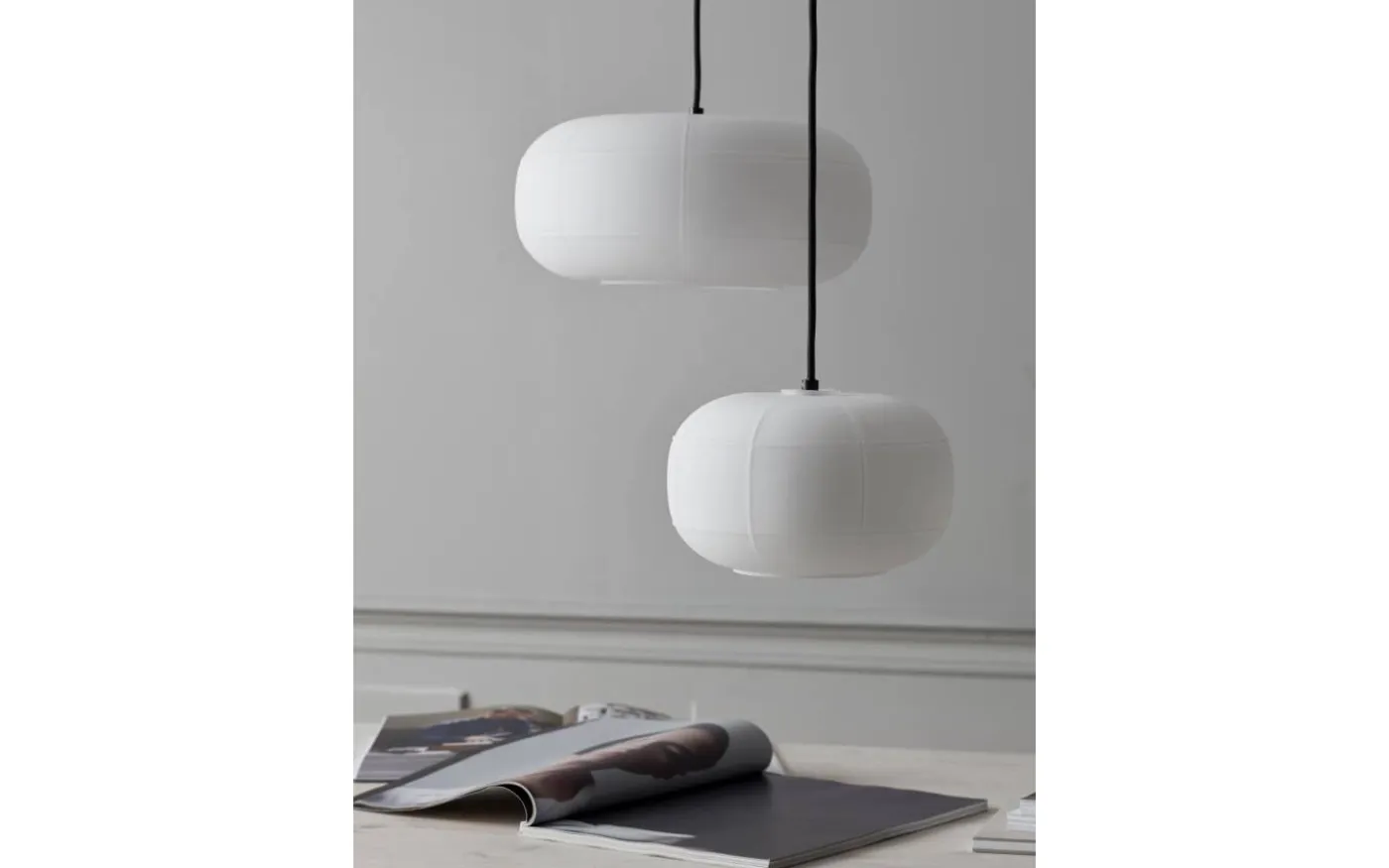 Rut Taklampa 24cm Opalvit