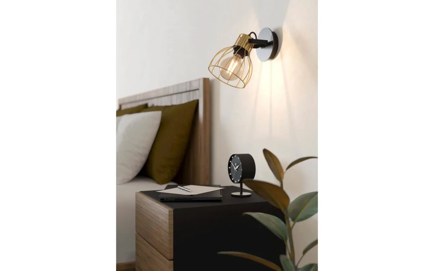 Sambatello Vägglampa Guldfärgad