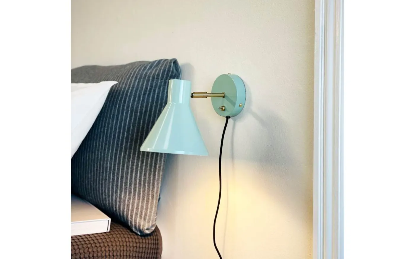 Sleep Vägglampa Blank Mint/Antikmässing
