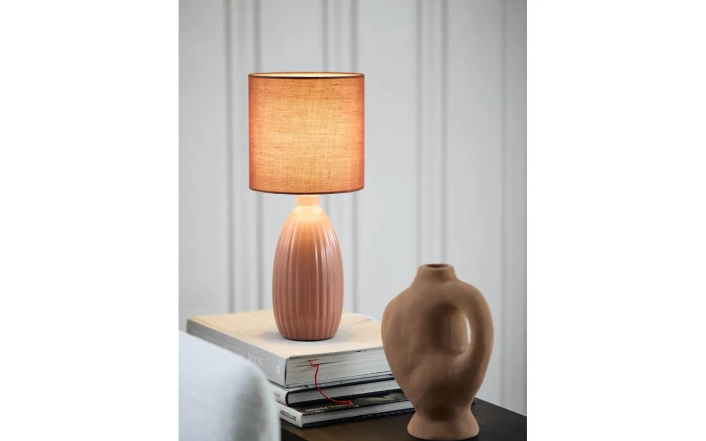 Uno Bordslampa 37cm Roströd