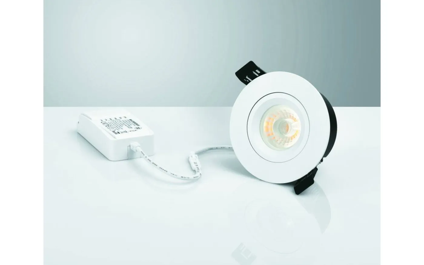 Yar Downlight 2700K 7W Vit 230V IP44