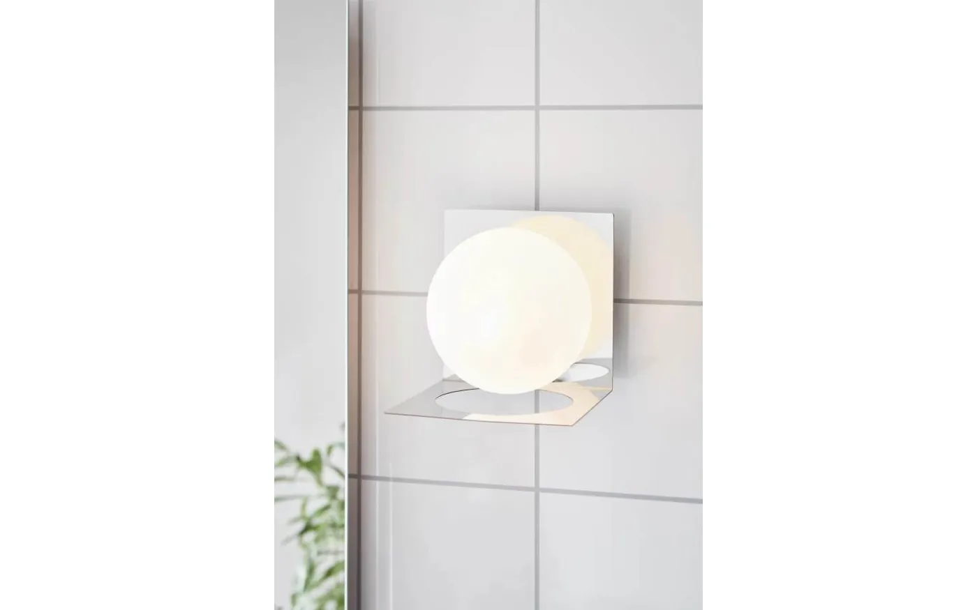 Zenit Vägglampa 1L Krom/Opal IP44